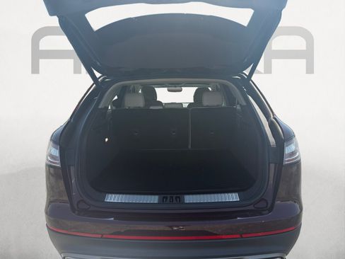 Used 2019 Lincoln Nautilus Reserve FWD image 9