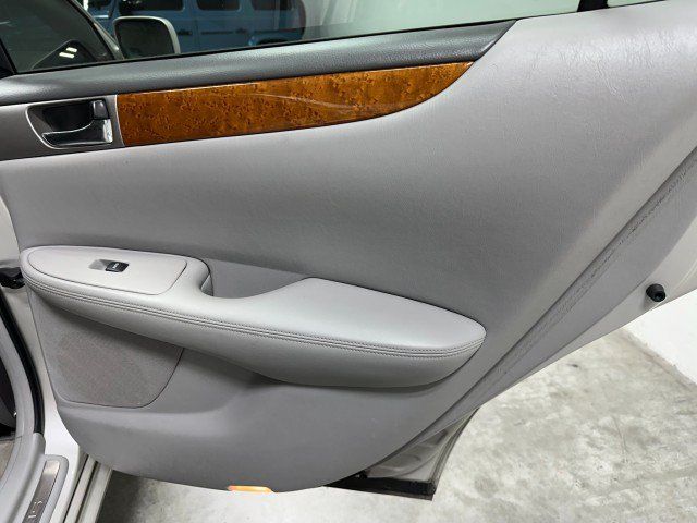 Used 2006 Lexus ES 330 w/ Preferred Accessory Pkg FWD image 28