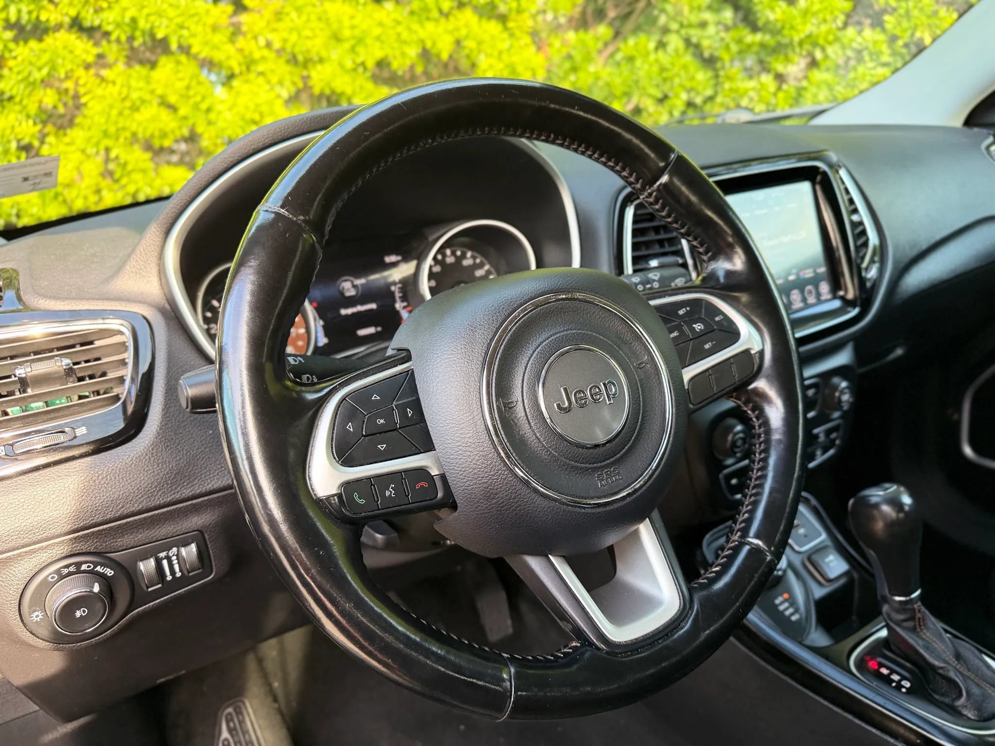 Used 2020 Jeep Compass Limited AWD/4WD image 34