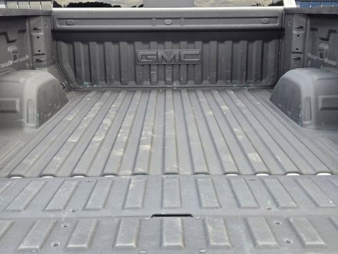 Used 2024 GMC Sierra 1500 Elevation w/ Elevation Premium Package AWD/4WD image 10