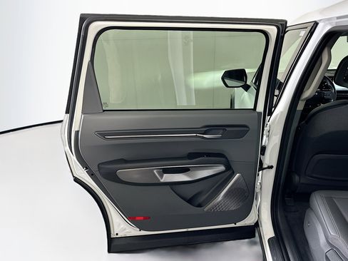 Used 2024 Kia EV9 Light Long Range image 27