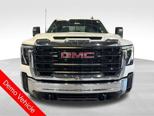 New 2026 GMC Sierra 2500 Pro w/ Convenience Package AWD/4WD image 3