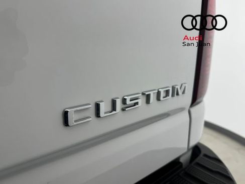 Used 2022 Chevrolet Silverado 2500 Custom w/ Custom Value Package AWD/4WD image 16