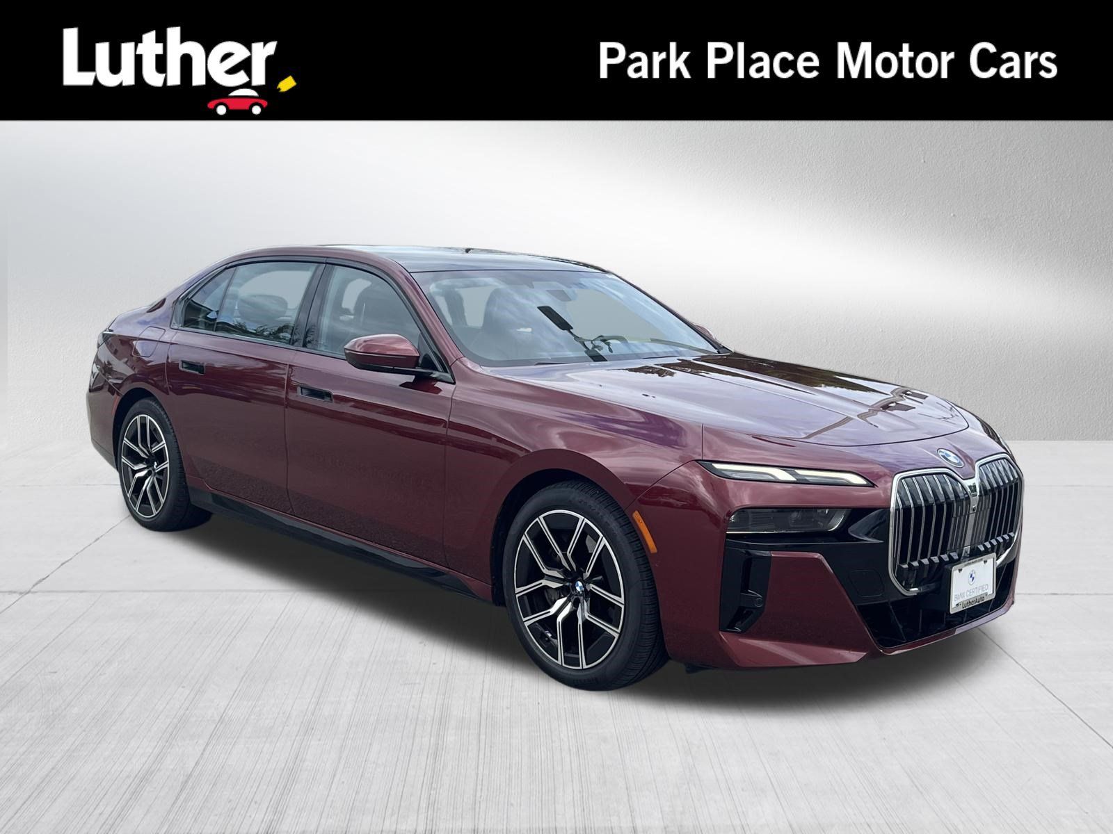 Certified 2023 BMW 760i xDrive AWD/4WD image 1