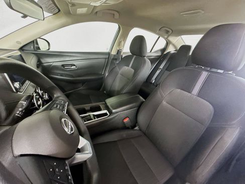 Used 2024 Nissan Sentra SV FWD image 5