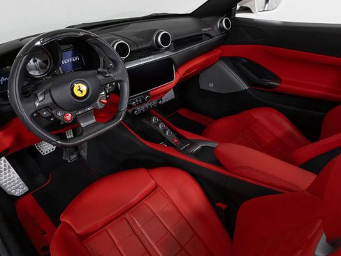 Used 2022 Ferrari Portofino M image 37