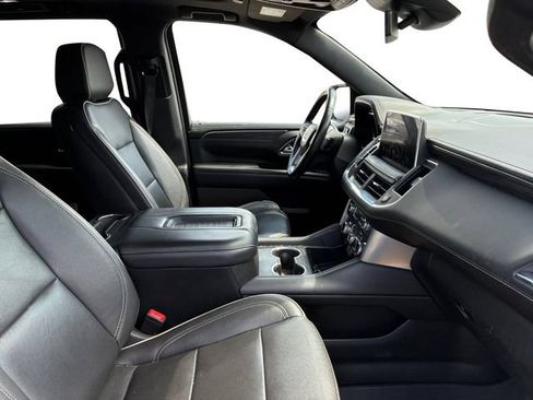 Used 2023 GMC Yukon XL SLT AWD/4WD image 12