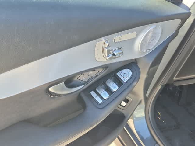 Used 2019 Mercedes-Benz GLC 300 4MATIC image 16