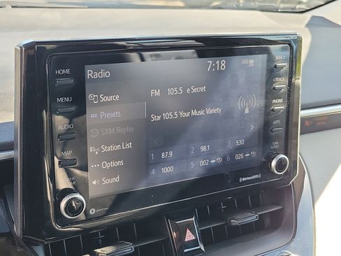 Used 2022 Toyota Corolla LE image 26