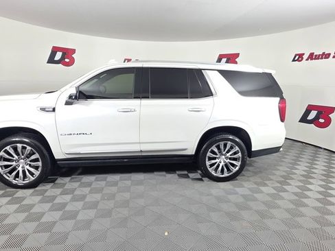 Used 2021 GMC Yukon Denali w/ Denali Ultimate Package image 3