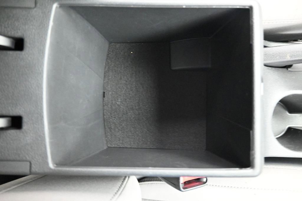 Used 2020 Hyundai Elantra SE FWD image 26