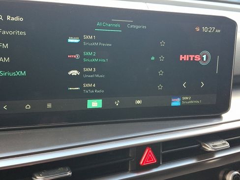 Used 2024 Kia Sorento S image 18