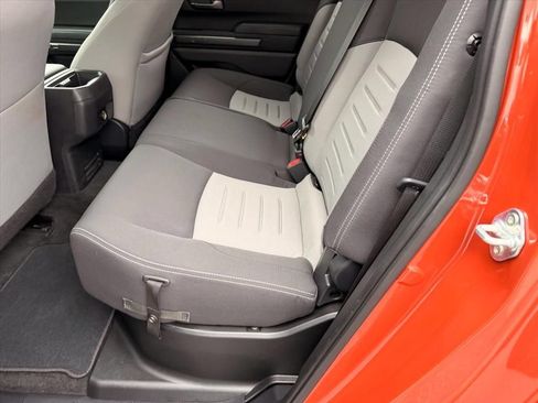 Used 2025 Toyota Tacoma TRD Off-Road AWD/4WD image 13