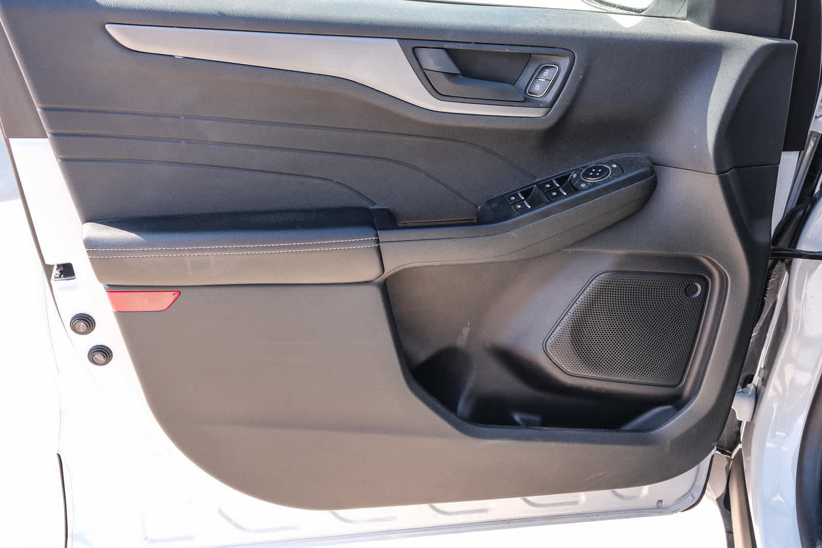 Used 2025 Ford Escape Active FWD image 23