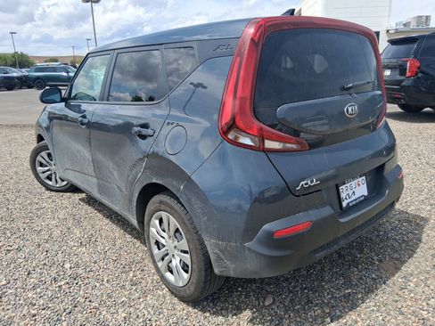 Used 2020 Kia Soul LX FWD image 3