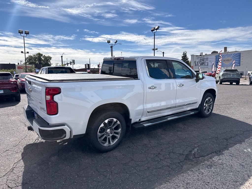 Used 2023 Chevrolet Silverado 1500 High Country AWD/4WD image 12