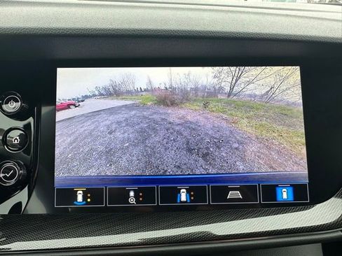 Used 2022 Buick Envision Essence w/ Technology Package I image 30