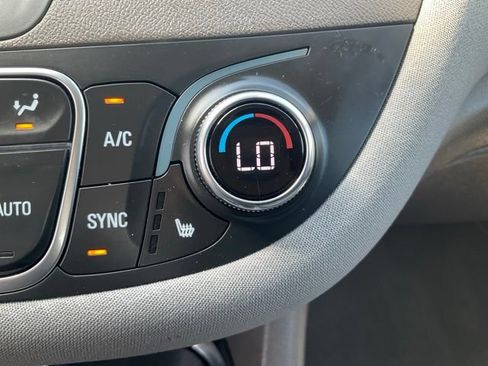 Used 2025 Chevrolet Malibu LT FWD image 24
