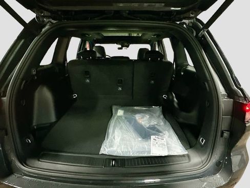 New 2025 Jeep Grand Cherokee Limited image 27