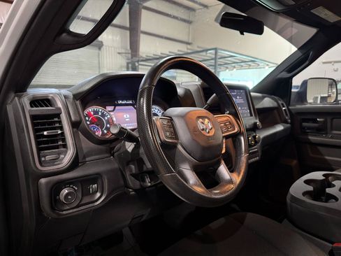 Used 2022 RAM 2500 Tradesman AWD/4WD image 3