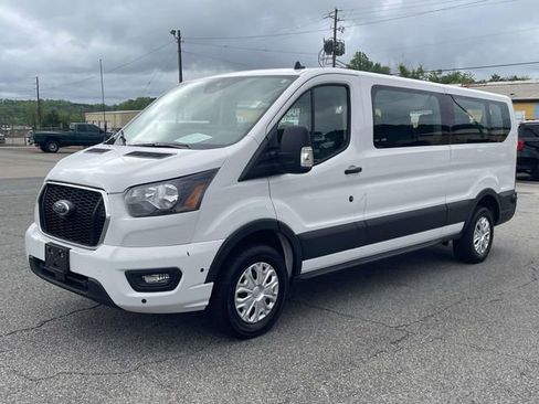 Used 2024 Ford Transit 350 XLT RWD image 9
