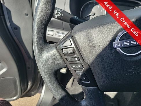 Used 2022 Nissan Frontier SV image 27