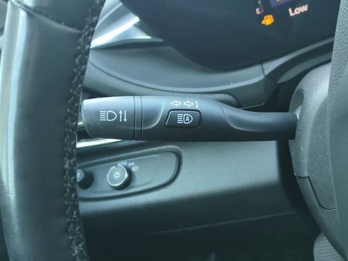 Used 2024 Buick Envista Sport Touring w/ Convenience I Package FWD image 25