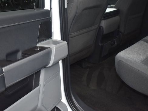 Used 2021 Ford F150 XLT w/ Equipment Group 302A High image 9