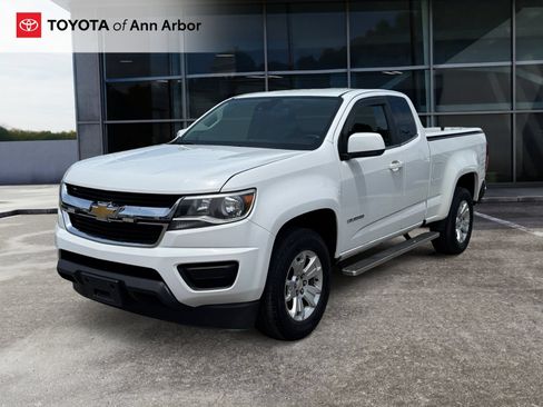 Used 2020 Chevrolet Colorado LT w/ Safety Package RWD image 7