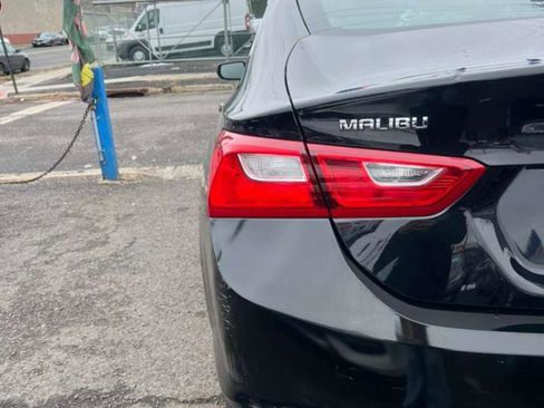 Used 2023 Chevrolet Malibu LT image 9