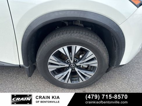 Used 2021 Nissan Rogue SV image 7