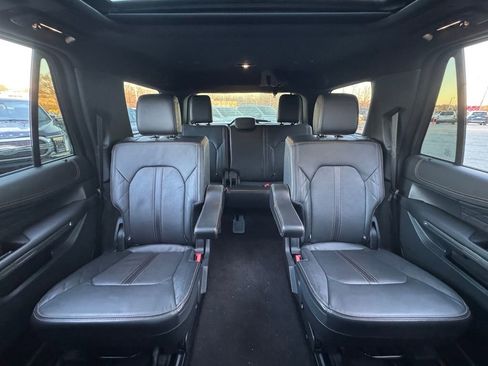 Used 2022 Ford Expedition Platinum image 29
