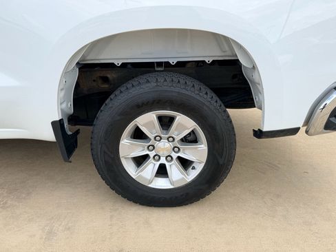 Used 2021 Chevrolet Silverado 1500 LT w/ Safety Package II AWD/4WD image 31