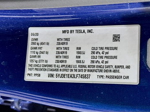 Used 2020 Tesla Model 3 Standard Range Plus image 12