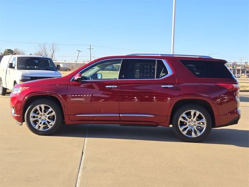 Used 2019 Chevrolet Traverse High Country image 4