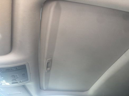 Used 2018 Lexus RX 450hL Premium image 25