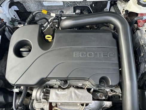 Certified 2023 Chevrolet Equinox LT image 30