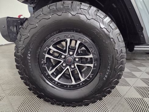 Used 2026 Jeep Wrangler Unlimited Rubicon AWD/4WD image 7
