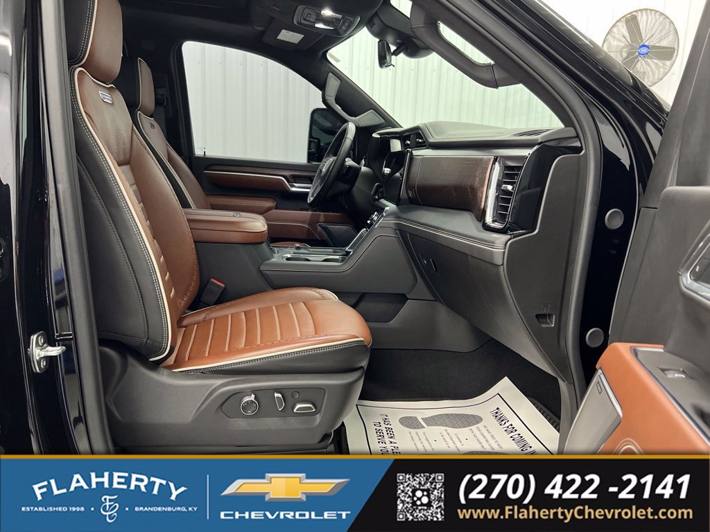 Used 2025 GMC Sierra 2500 Denali Ultimate w/ Max Trailering Package AWD/4WD image 15
