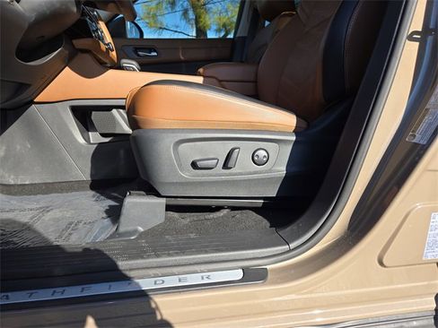 Certified 2024 Nissan Pathfinder Platinum w/ Cargo Package image 33