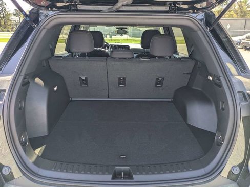 Used 2025 Chevrolet Equinox LT image 13