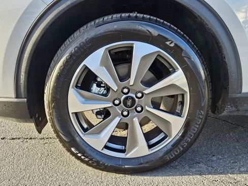 Used 2023 Ford Escape Platinum image 14