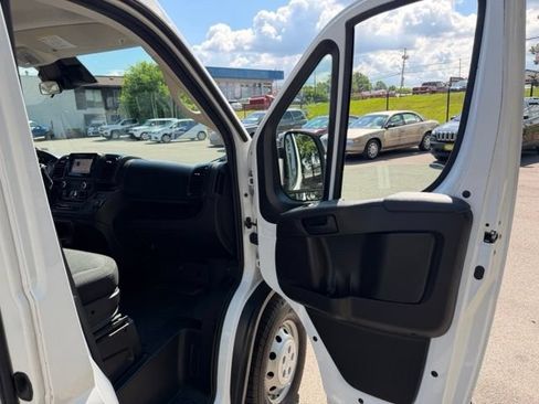 Used 2023 RAM ProMaster 2500 FWD image 16