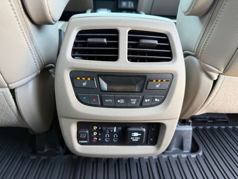 Used 2017 Honda Pilot Elite image 42