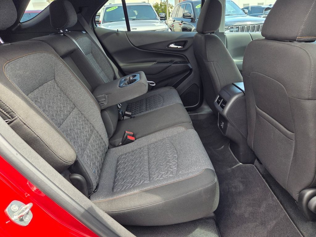 Used 2024 Chevrolet Equinox LT w/ LPO, Cargo Package FWD image 15