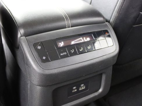 Used 2023 Nissan Pathfinder SL image 30