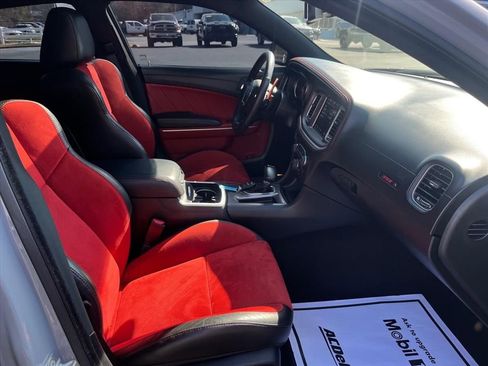 Used 2022 Dodge Charger Scat Pack RWD image 29