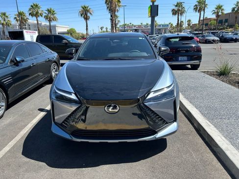 Used 2025 Lexus RZ 300e FWD image 2
