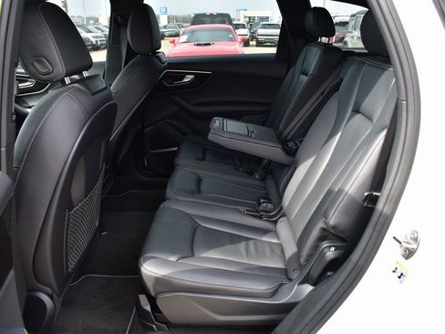 Used 2025 Audi Q7 3.0T Premium Plus image 22