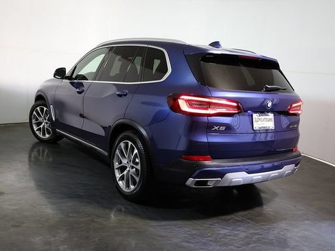 Used 2022 BMW X5 xDrive40i w/ Premium Package AWD/4WD image 2